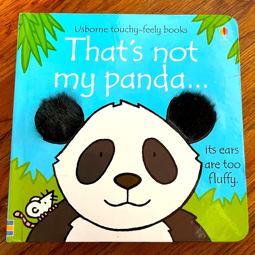 Great toddler “touch and feel” book. Great condition.